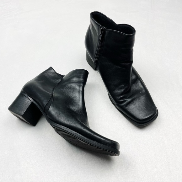 Vintage 90s Square Toe Black Faux Leather Boots - Picture 1 of 5